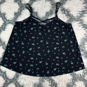 Torrid Women's Black Floral Blouse Size 0